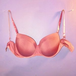 Bra size 38D